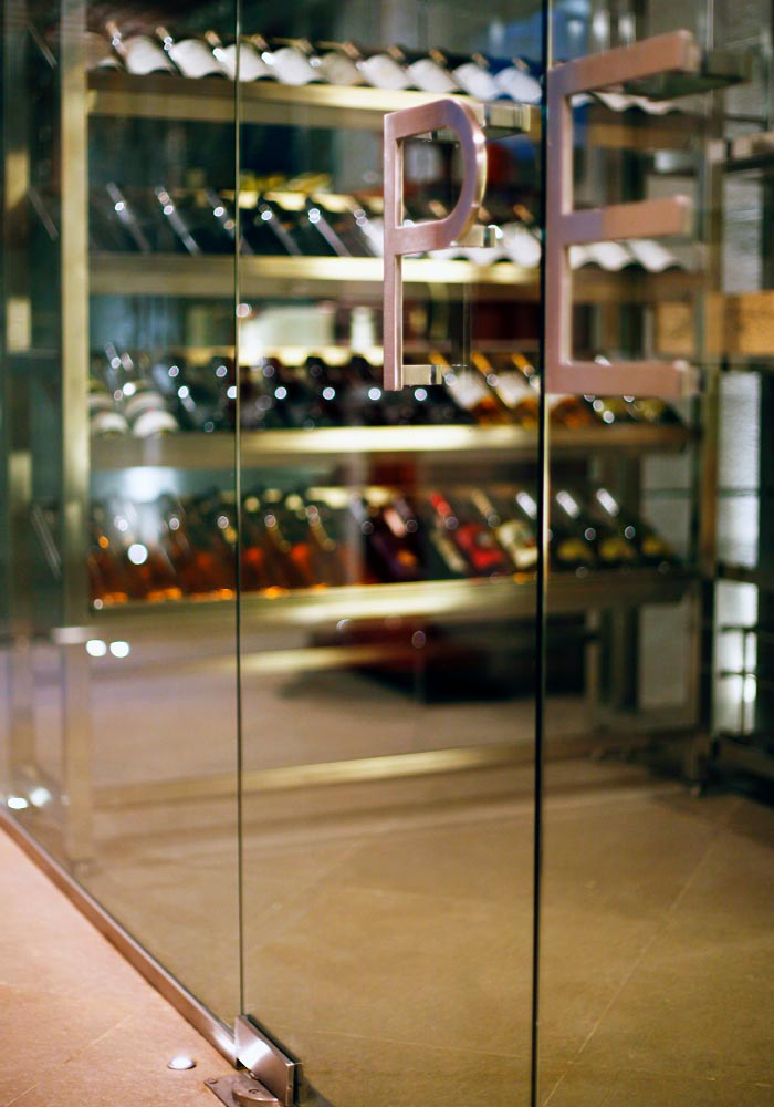 La cantina con volte in mattoni a vista — degustazioni di vini e prodotti tipici novaresi
